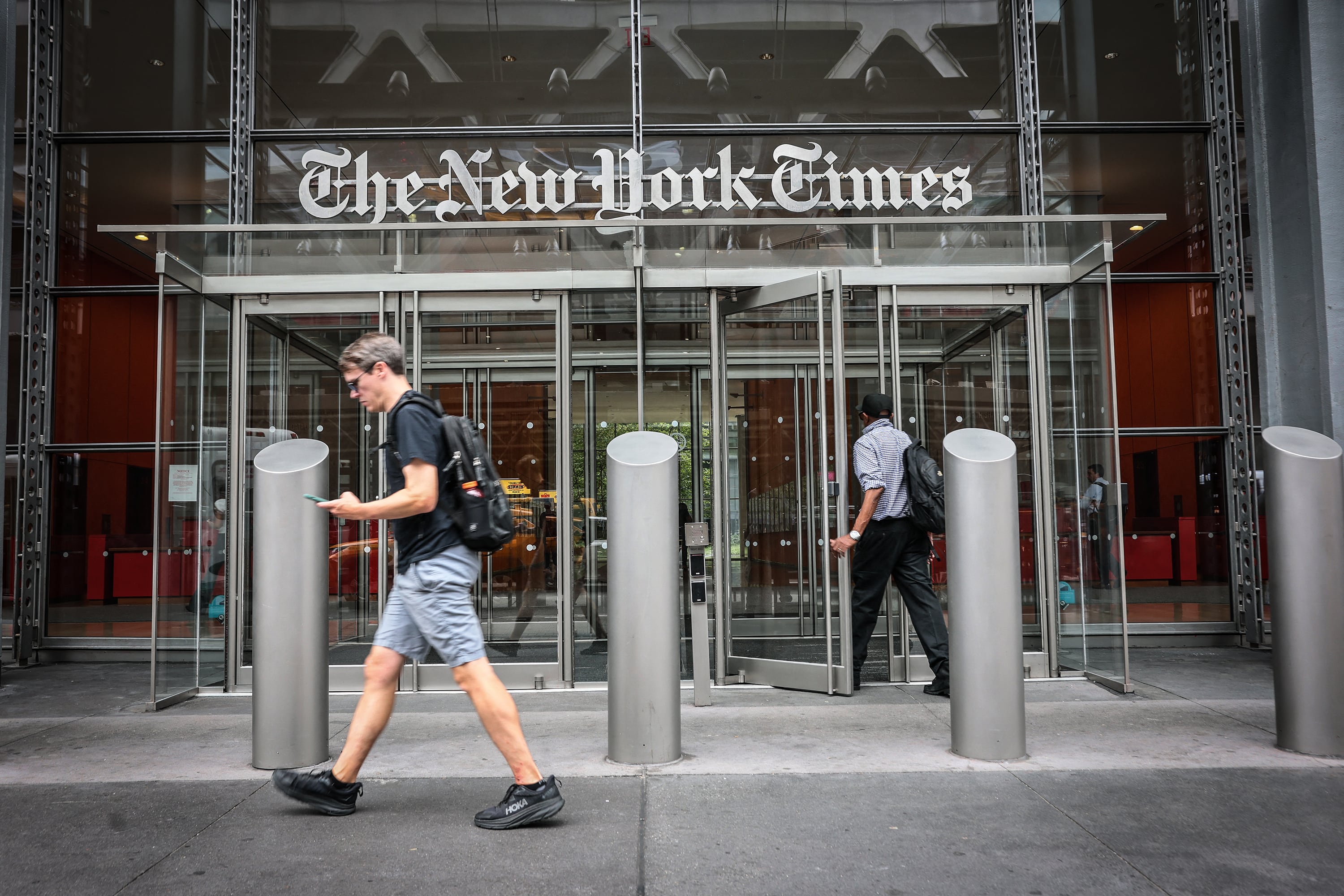 En su nueva etapa en la Casa Blanca, Trump incrementó su hostilidad hacia los medios tradicionales