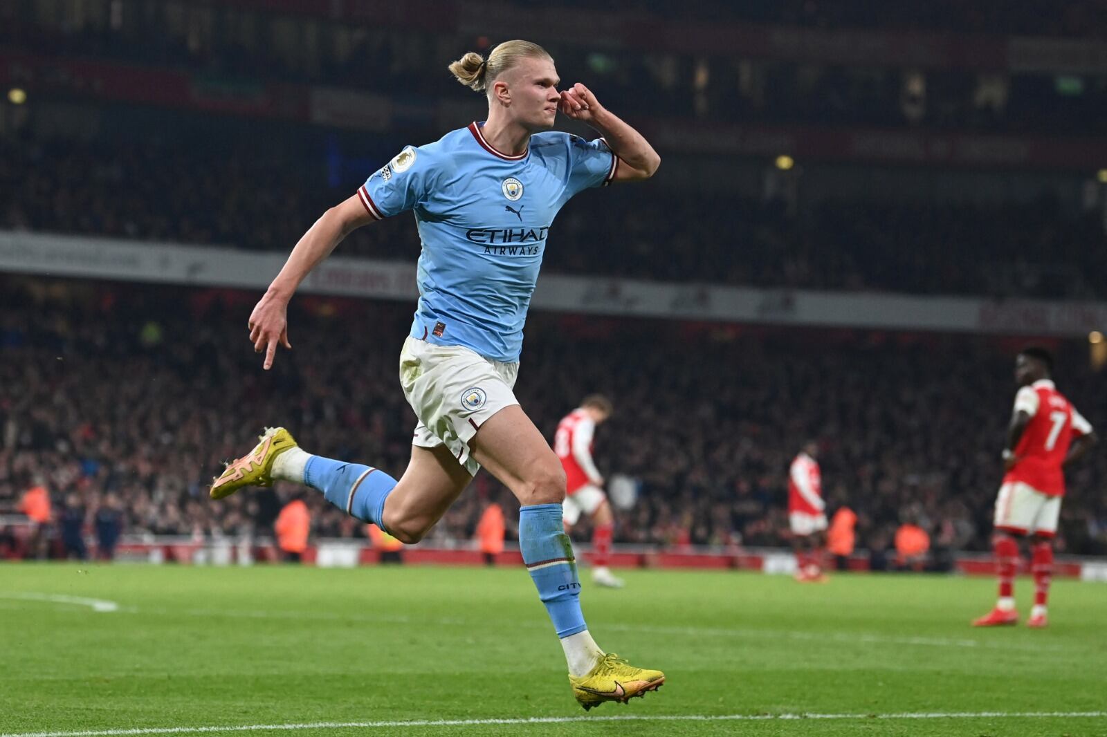 El noruego Haalang volvió a festejar