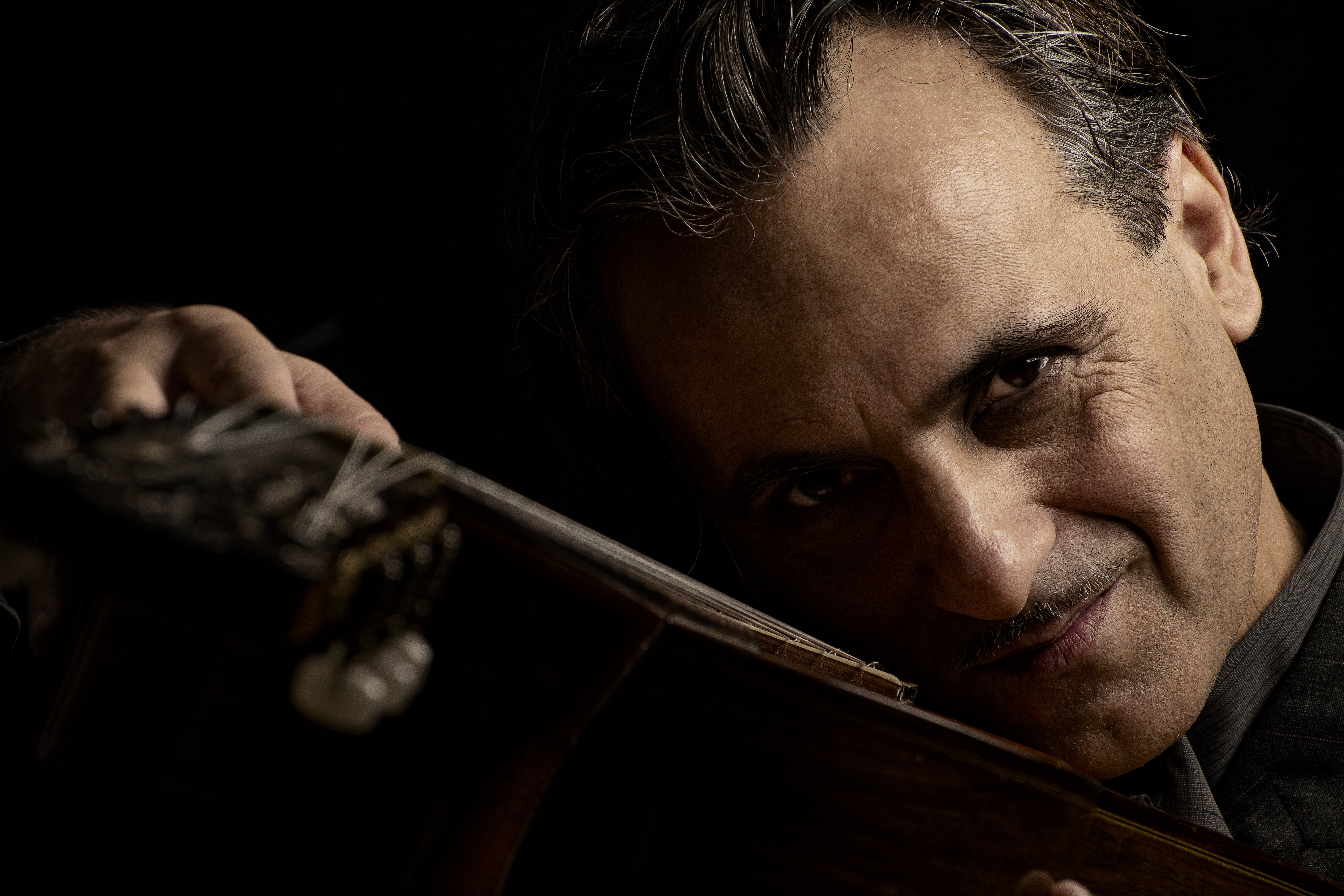 Chambouleyron grabó la mayor parte de su disco en una sola sesión.