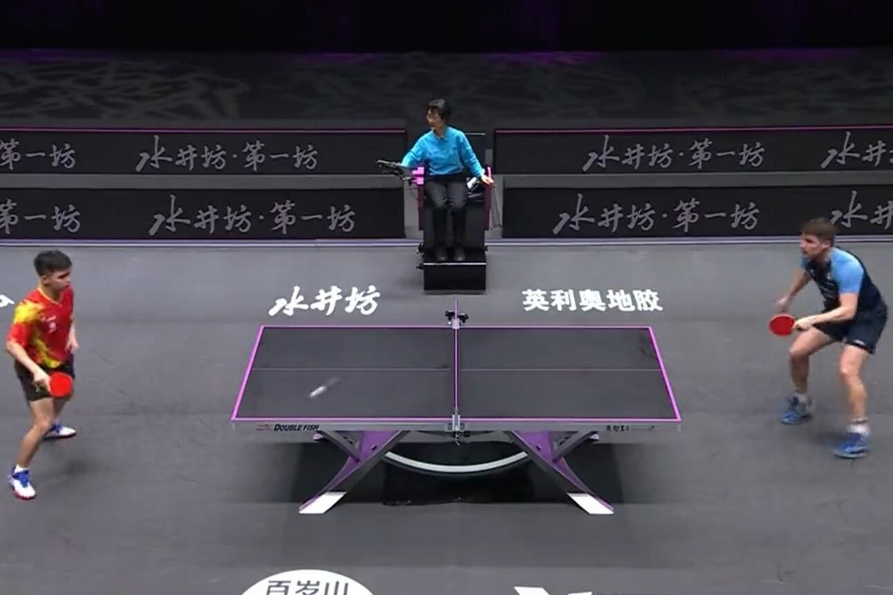 El chino Lin Shidong, sorprendio por la devolución del sueco Kristian Karlsson.