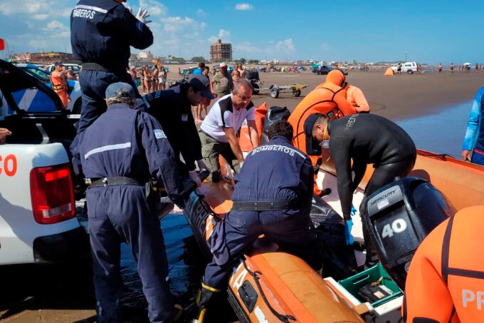 El cuerpo fue trasladado a Tres Arroyos para continuar las tareas de reconocimiento.