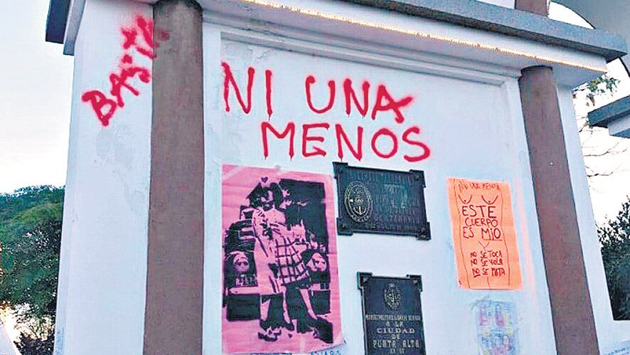 Corrales fue llevada ante la Justicia por graffitis como este.