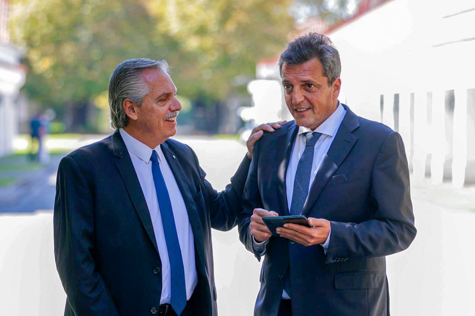 La postal del Presidente y Massa, ayer por la mañana en Olivos