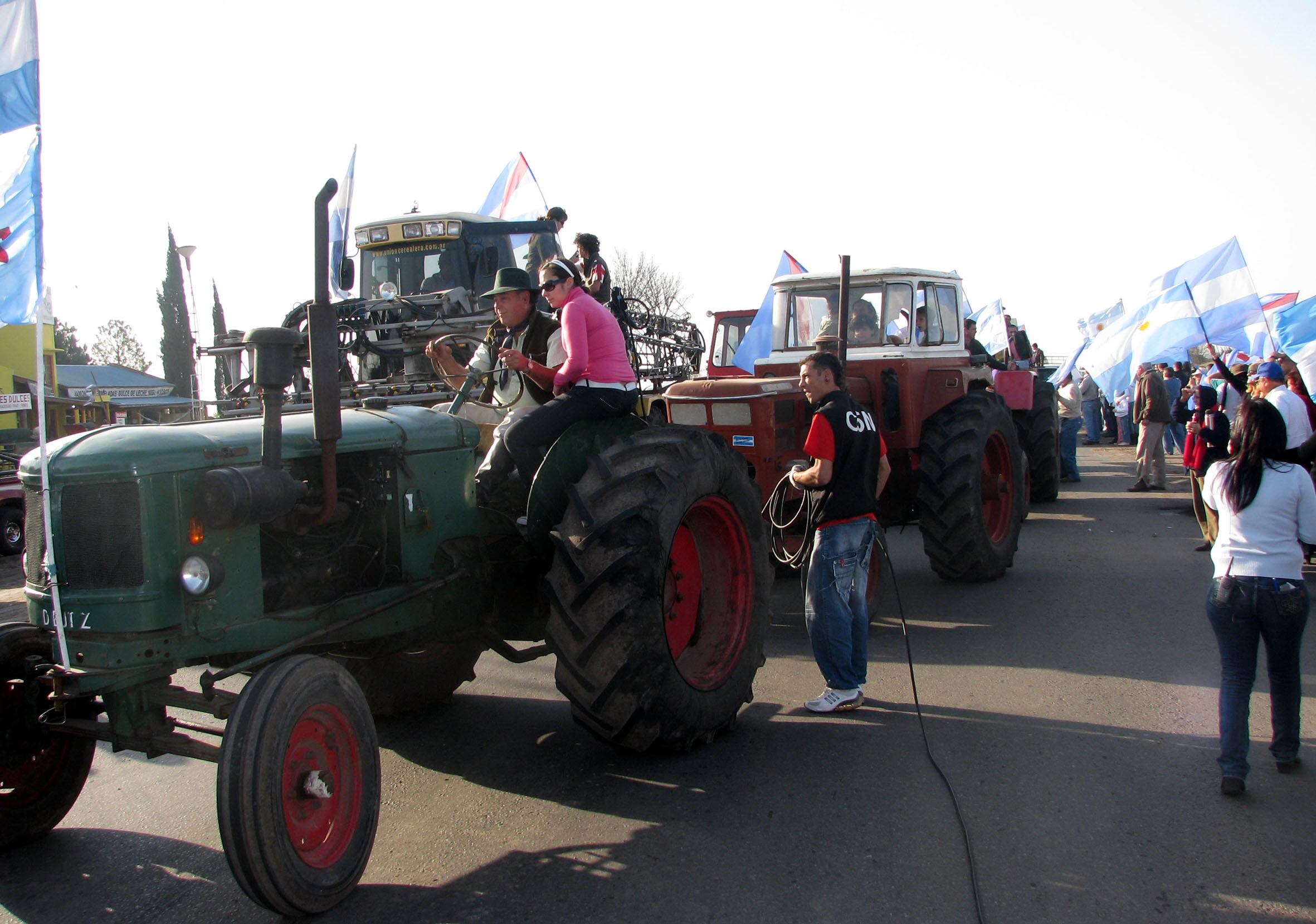 Los sectores más concentrados del agro están batiendo tambores de guerra por las retenciones.