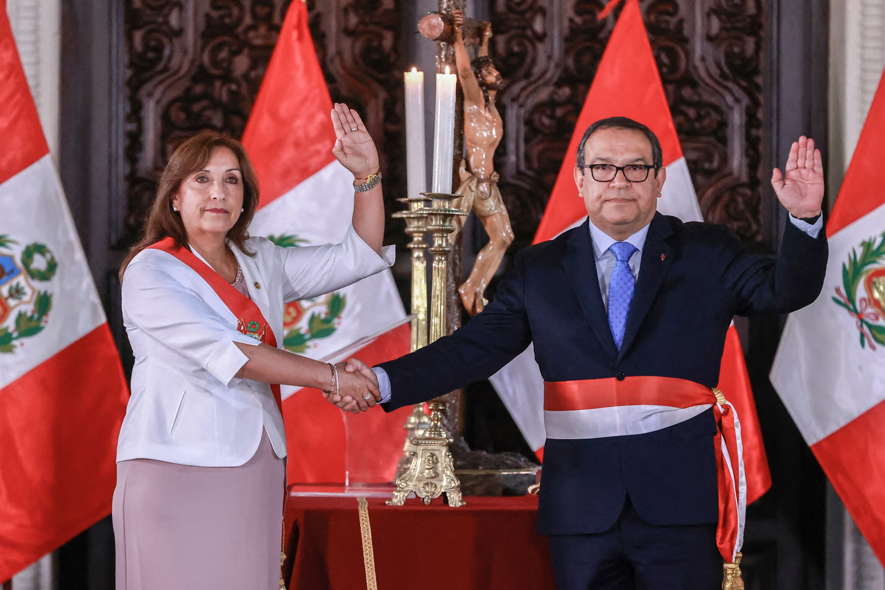 Boluarte con Otárola, su nuevo jefe de gabinete.