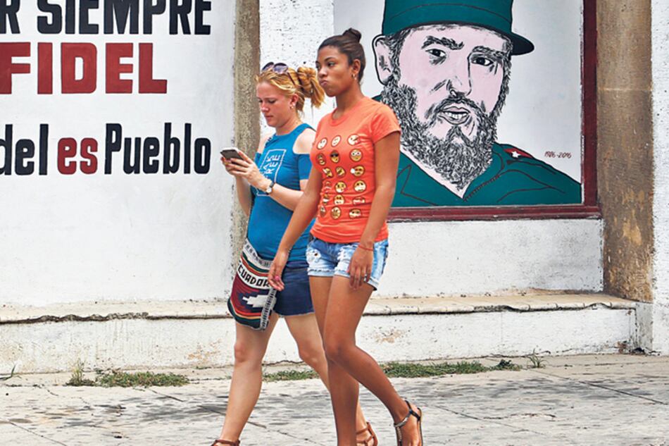 Los cubanos recordaron el 91 aniversario del natalicio de Fidel Castro.