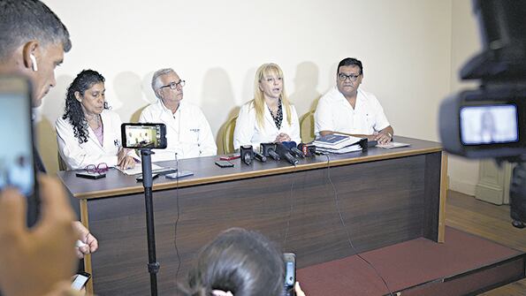 De izquierda a derecha, Elizabeth Avila, Gustavo Vigliocco y Rossana Chahla.