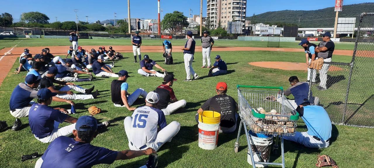 El equipo U23 en su etapa de concentración en Salta
