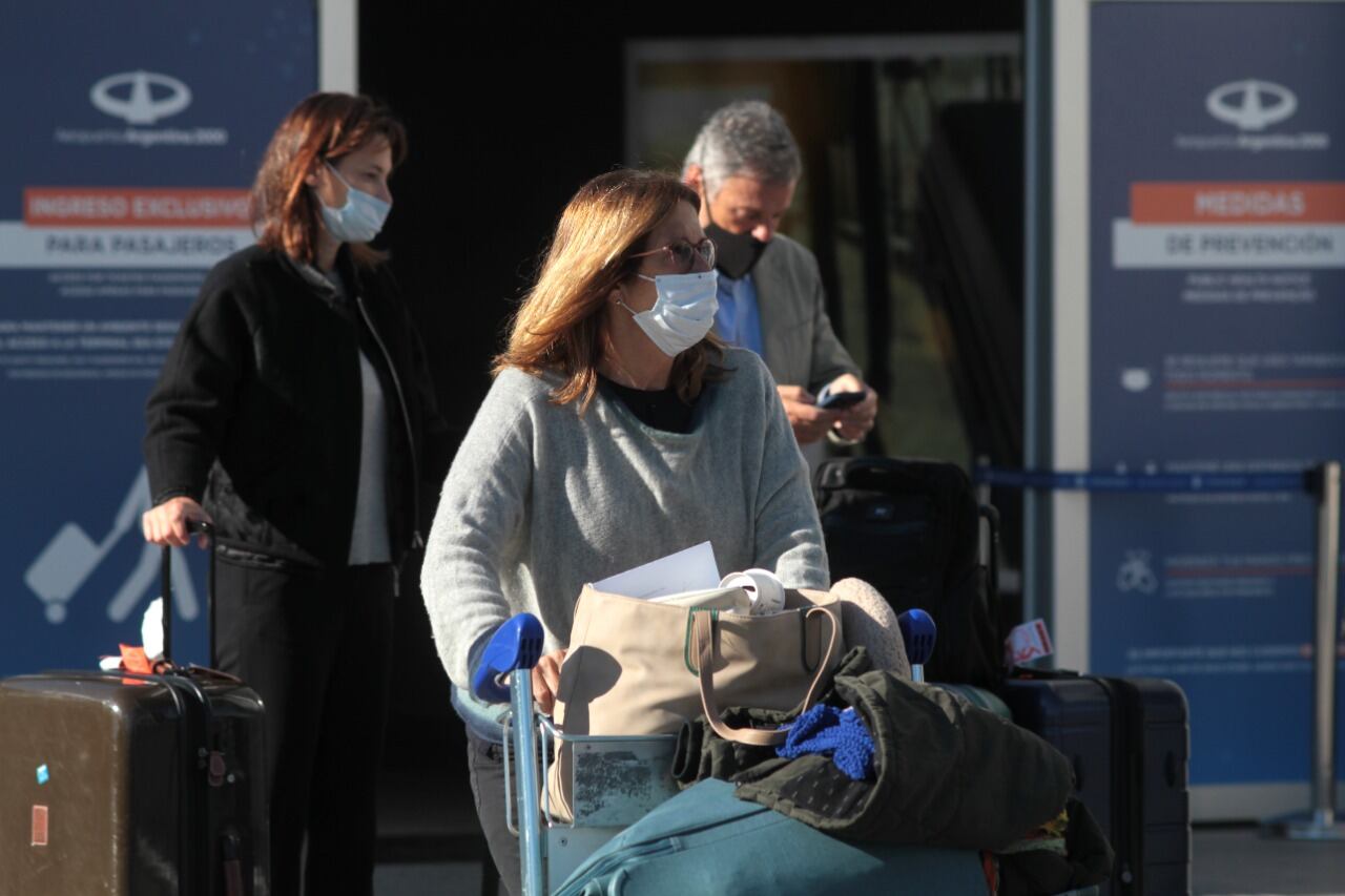Para la reapertura de fronteras se implementarán protocolos similares a los que se realizan en el Aeropuerto de Ezeiza. 