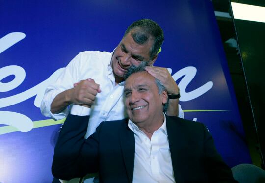 Correa y Lenín Moreno, quien en las elecciones del domingo pasado quedó a medio punto de ganar en primera vuelta.