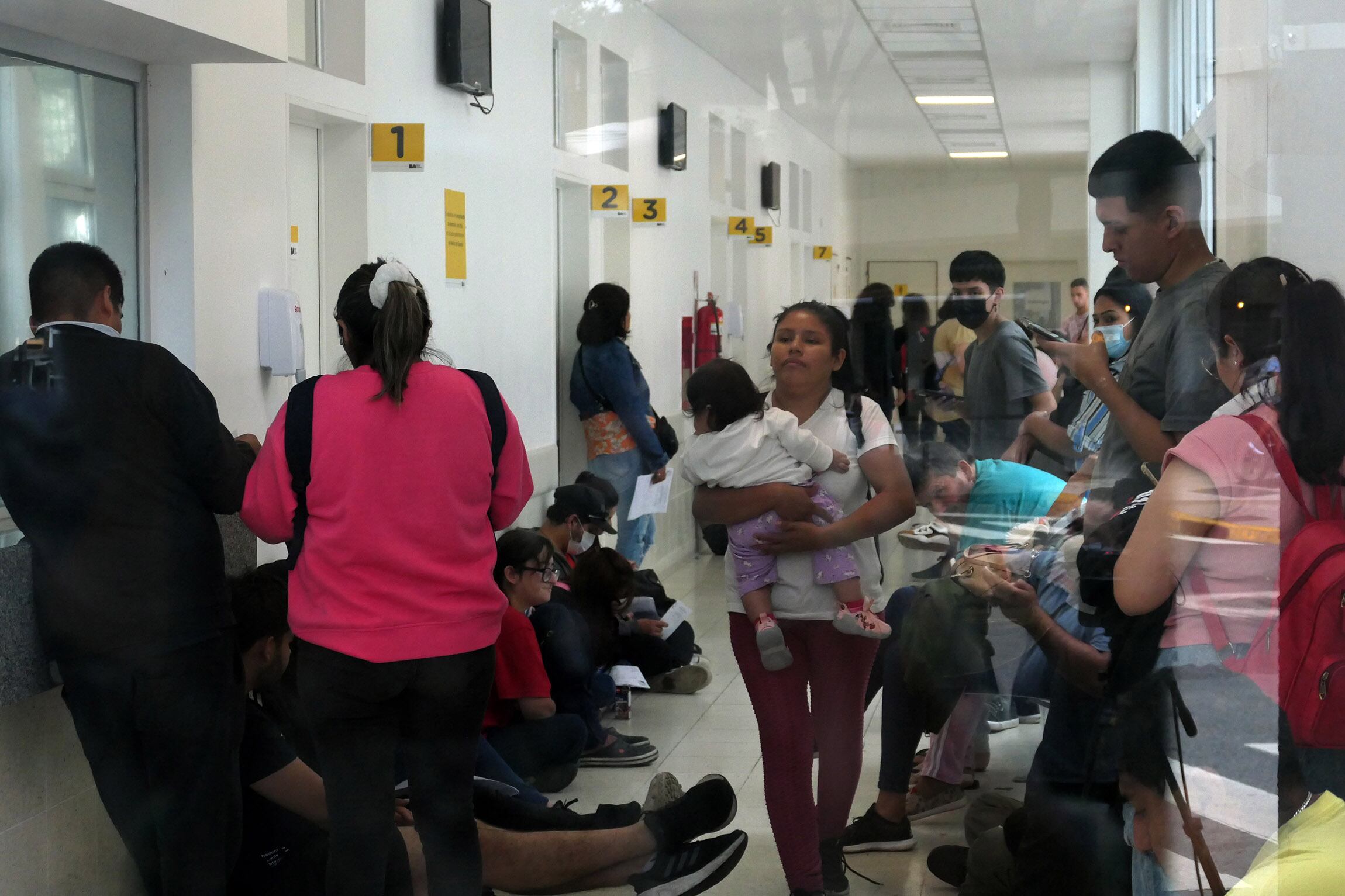 En el Hospital General de Agudos Bernardino Rivadavia, guardias a full.