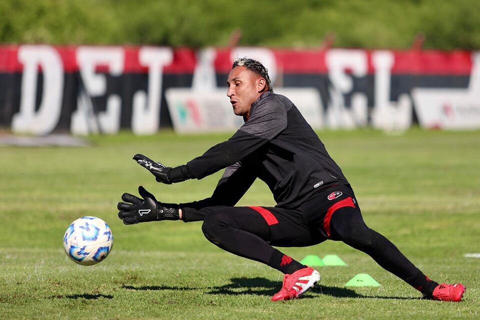 Keylor Navas sugiere las contrataciones leprosas.