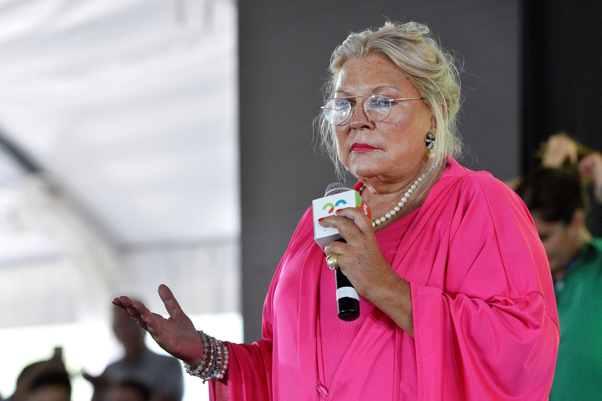 Elisa Carrió dijo que Javier Milei "puede ser peor que Hitler". Y que "los judíos alemanes votaron a Hitler y terminaron en Auschwitz". 