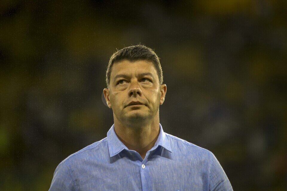 Sebastián Battaglia asumió en San Miguel, tras su paso por Boca y Huracán