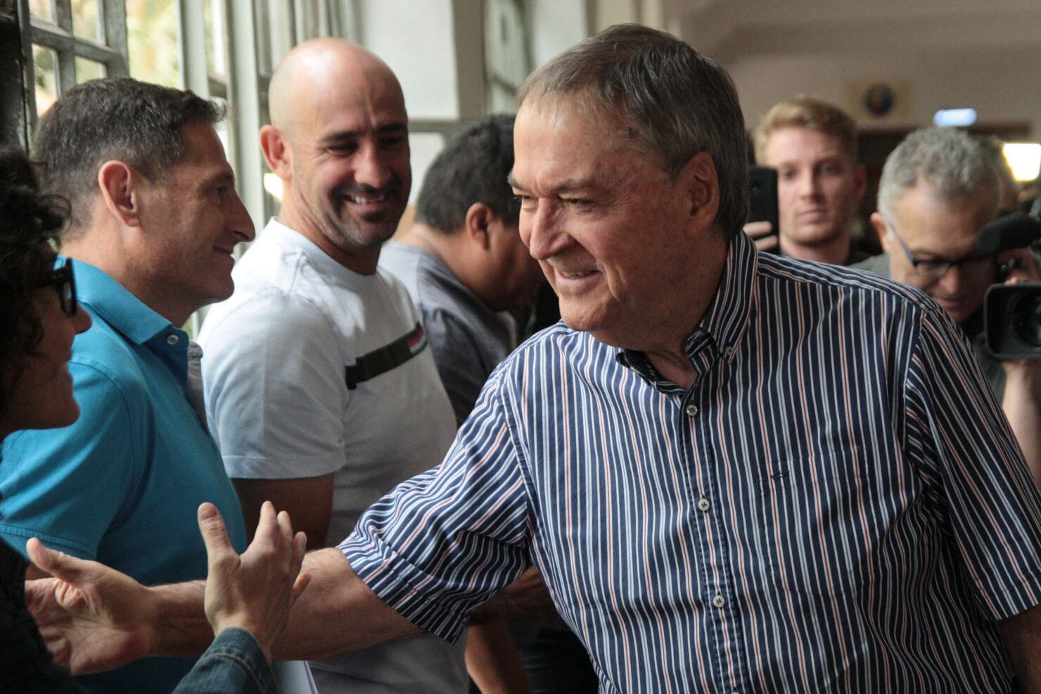 Juan Schiaretti reasume con aumentos.