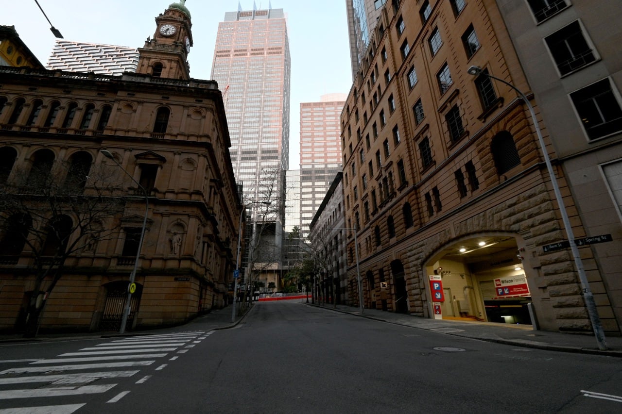 Sidney sigue bajo confinamiento estricto. Lo controlan casi 20 mil miembros de las fuerzas de seguridad.