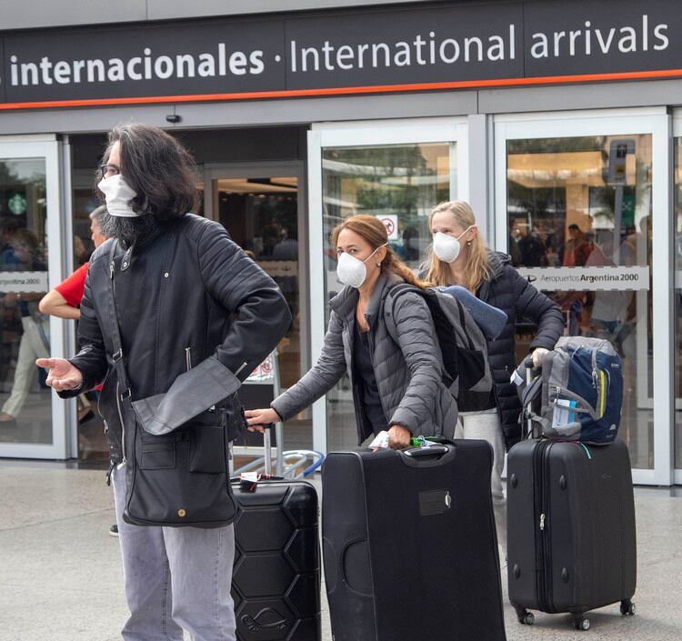 Parte de los varados regresó al país por avión y otro tanto por vías fluviales.