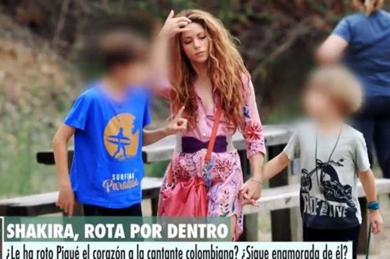 Una de las tantas imágenes que mostraron a Shakira "rota" tras la separación de Piqué.