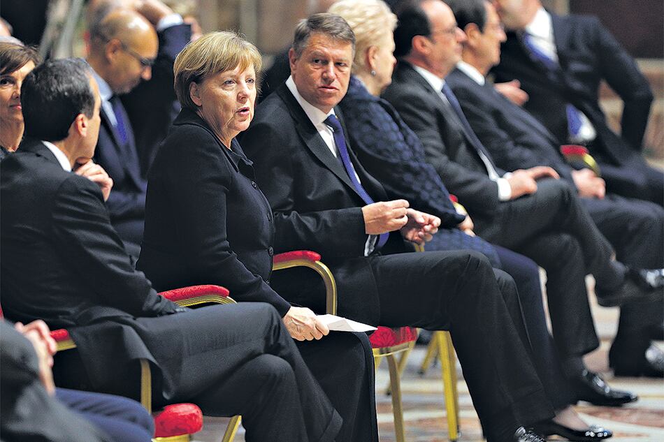 Merkel, el presidente rumano Iohannis y demás líderes europeos visitaron ayer el Vaticano.