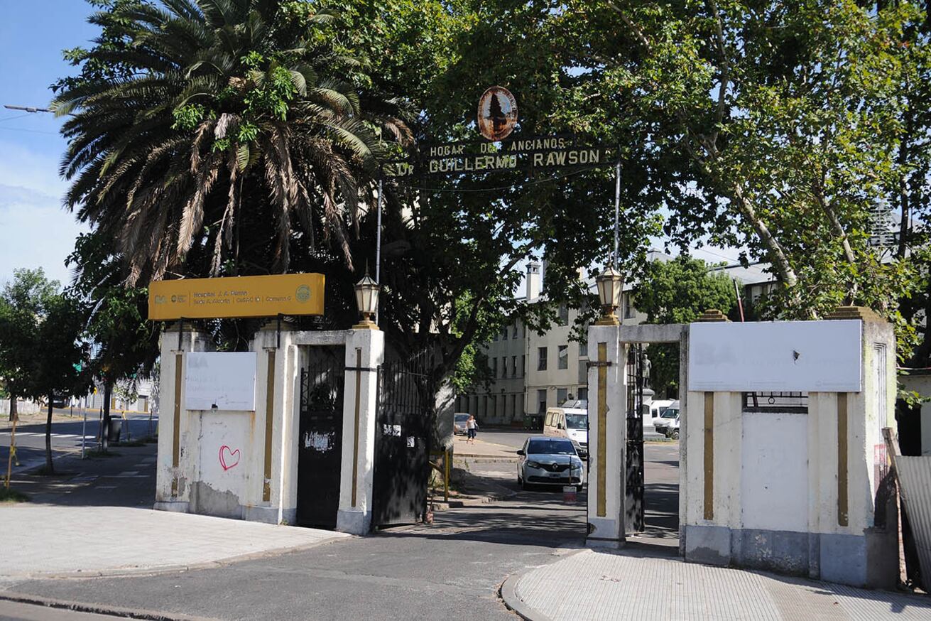 En el Rawson, además, se hacía "contención física de los pacientes pero sin protocolo, lo que generó una denuncia penal".