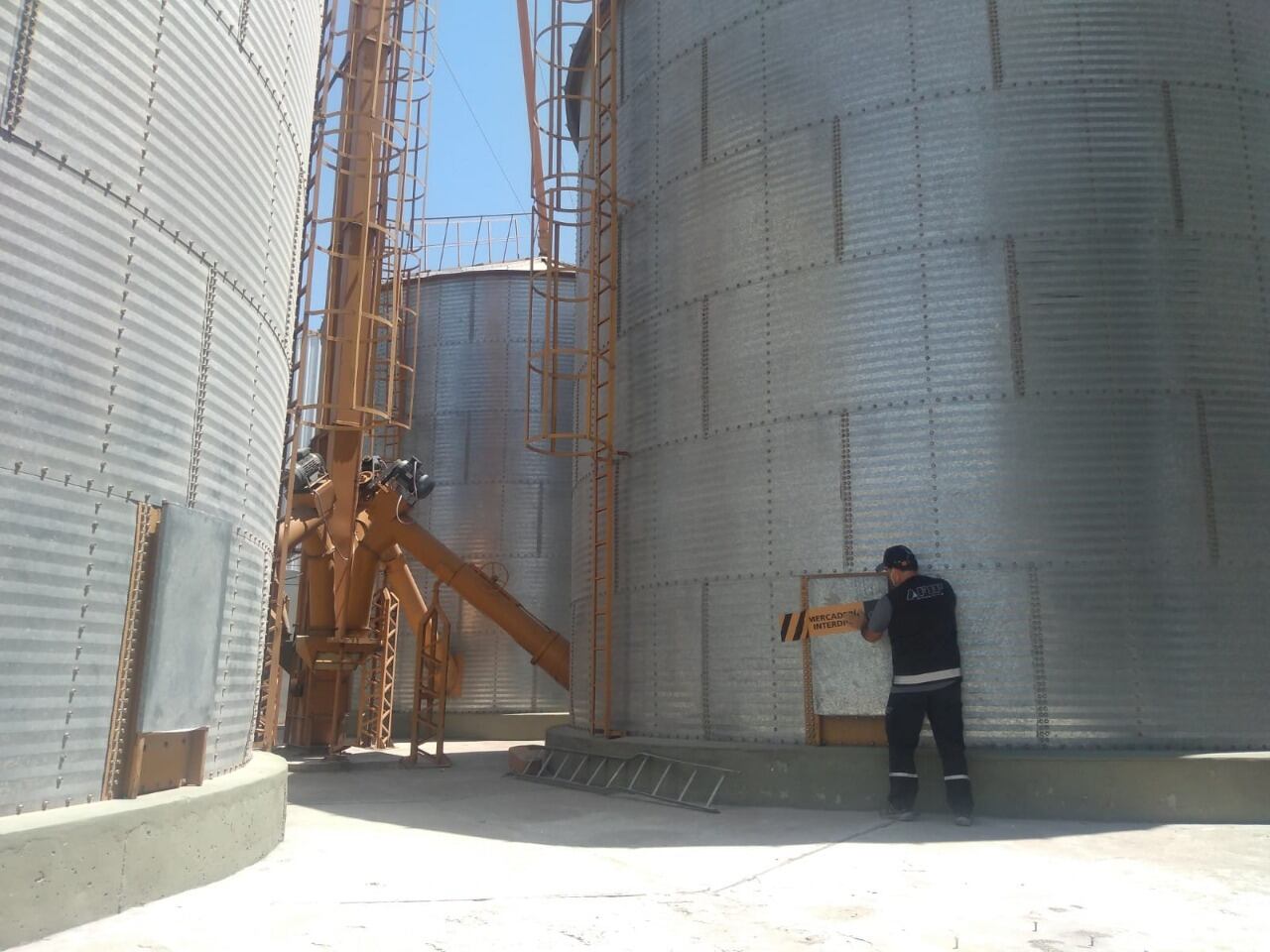 Planta de acopio en territorio bonaerense con granos no declarados.