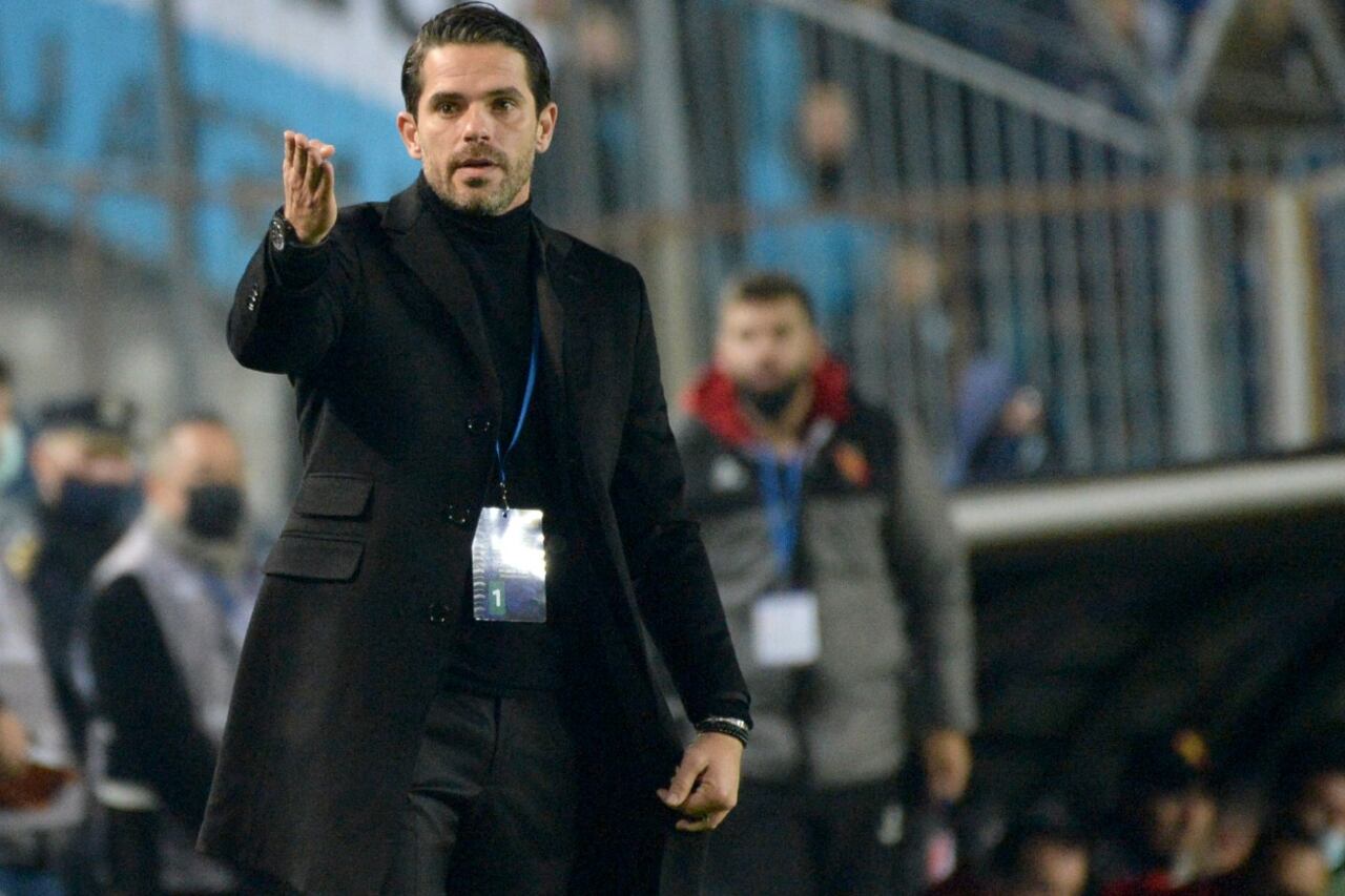 Fernando Gago afrontará su segundo clásico de Avellaneda