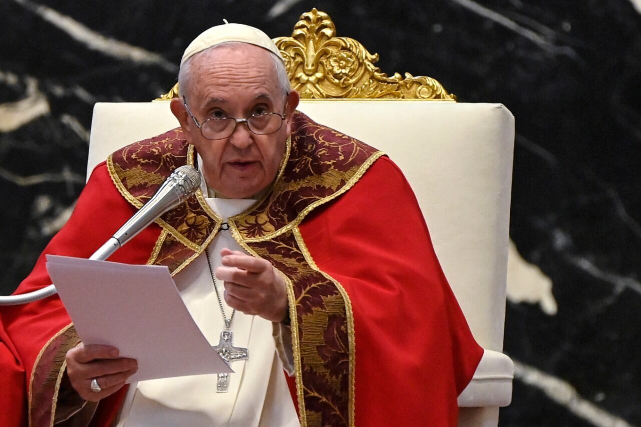 Arrance el viaje de Francisco Bahrein.