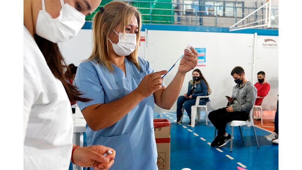 La provincia de Buenos Aires con 636 casos; Tucumán con 261; la Ciudad de Buenos Aires con 242, y Corrientes con 136 fueron las jurisdicciones que acumularon más contagios en las últimas 24 horas.