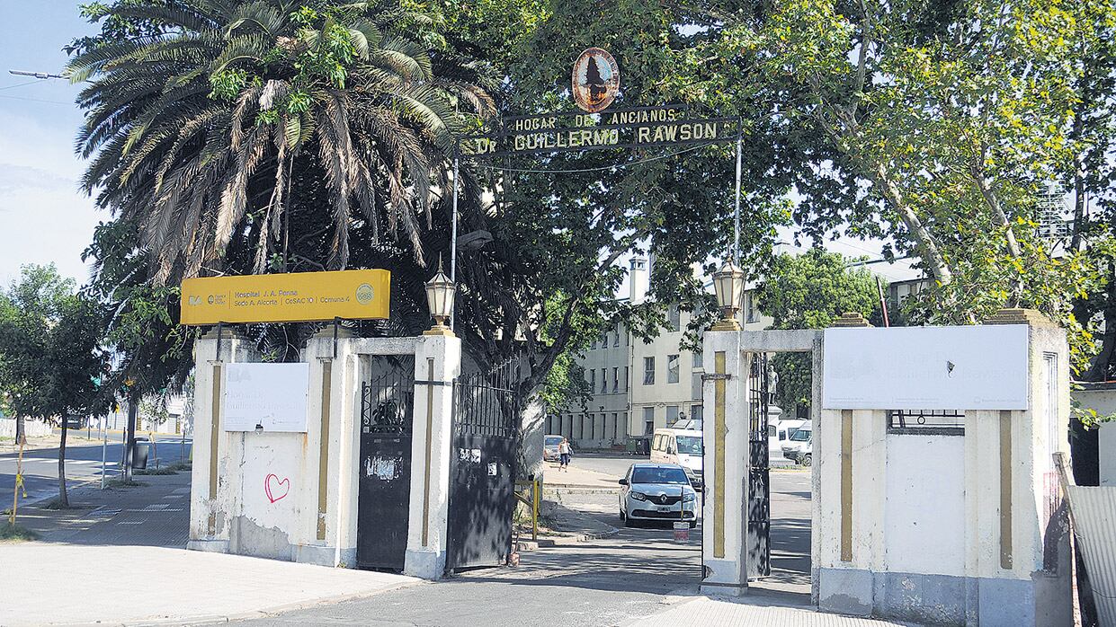 En el Rawson, además, se hacía “contención física de los pacientes pero sin protocolo, lo que generó una denuncia penal”.