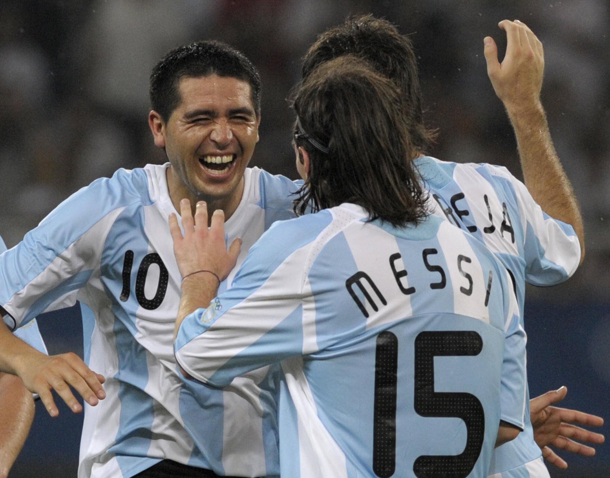 Riquelme y Messi coincidieron en la Selección entre 2006 y 2008.