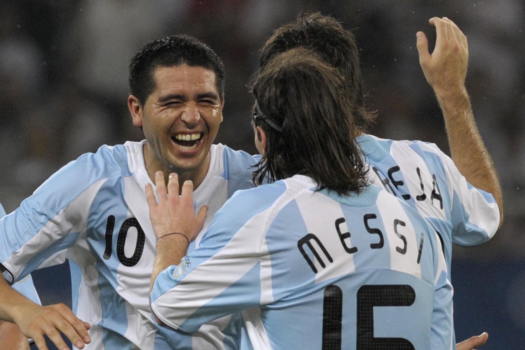 Riquelme y Messi coincidieron en la Selección entre 2006 y 2008.