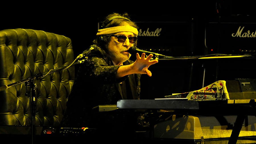 En el show hubo gemas como “Parte de la religión”.