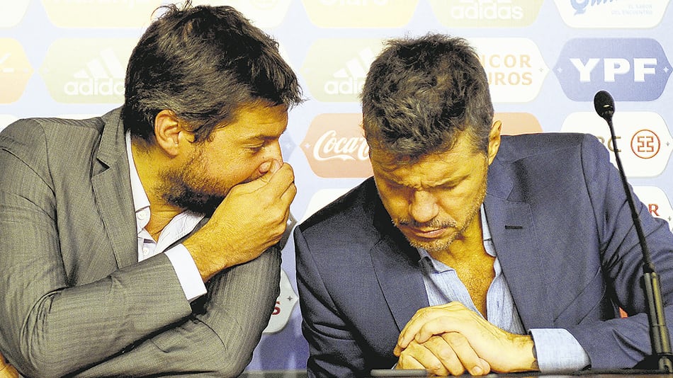 Matías Lamenns, presidente de San Lorenzo, junto a Marcelo Tinelli.