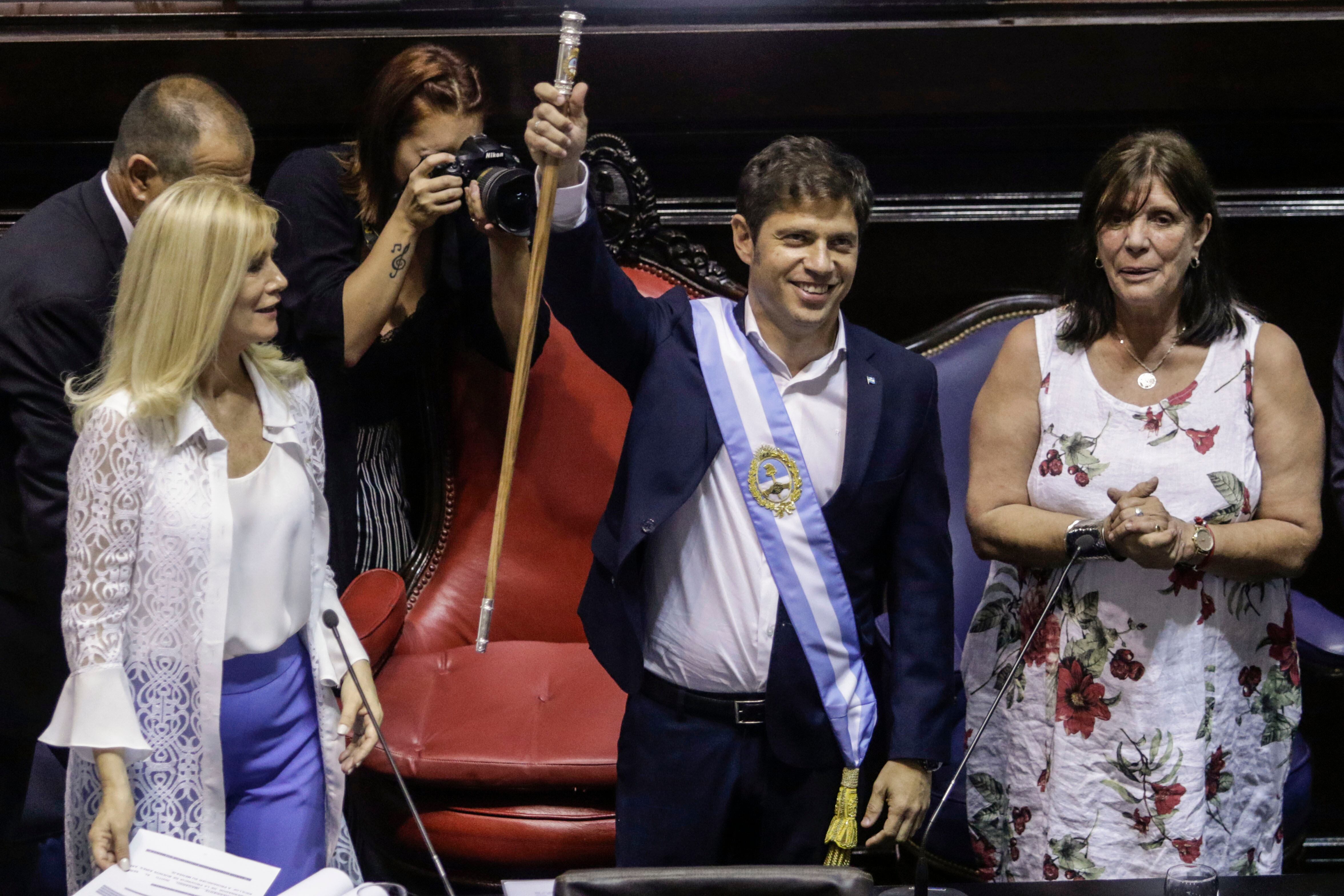 Verónica Magario, Axel Kicillof y Teresa García. 