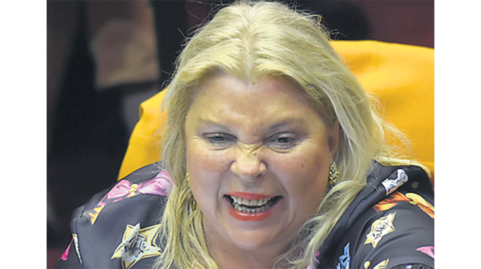 Carrió no ahorró críticas al kirchnerismo a su paso por Santa Fe.