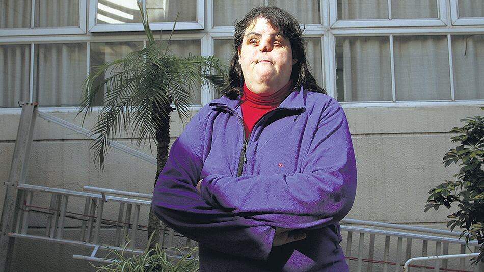 Natalia Gulino tiene una discapacidad visual y visceral, provocada por una trisomía del par 9.