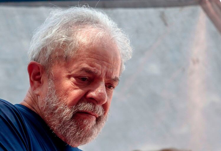 Lula el 7 de abril de 2018, cuando fue a prisión. 