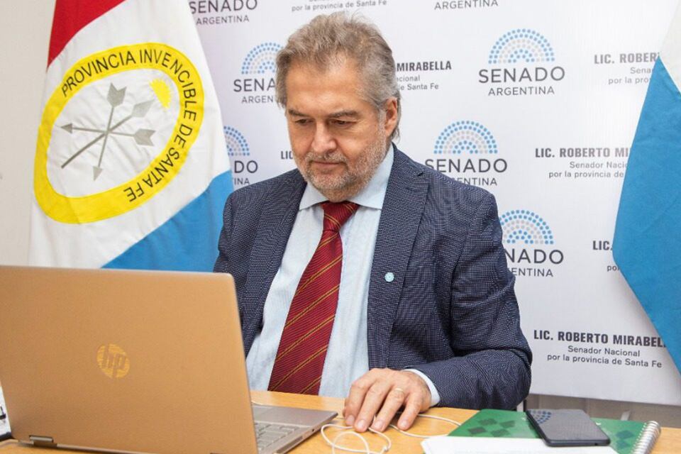 El senador nacional Roberto Mirabella.