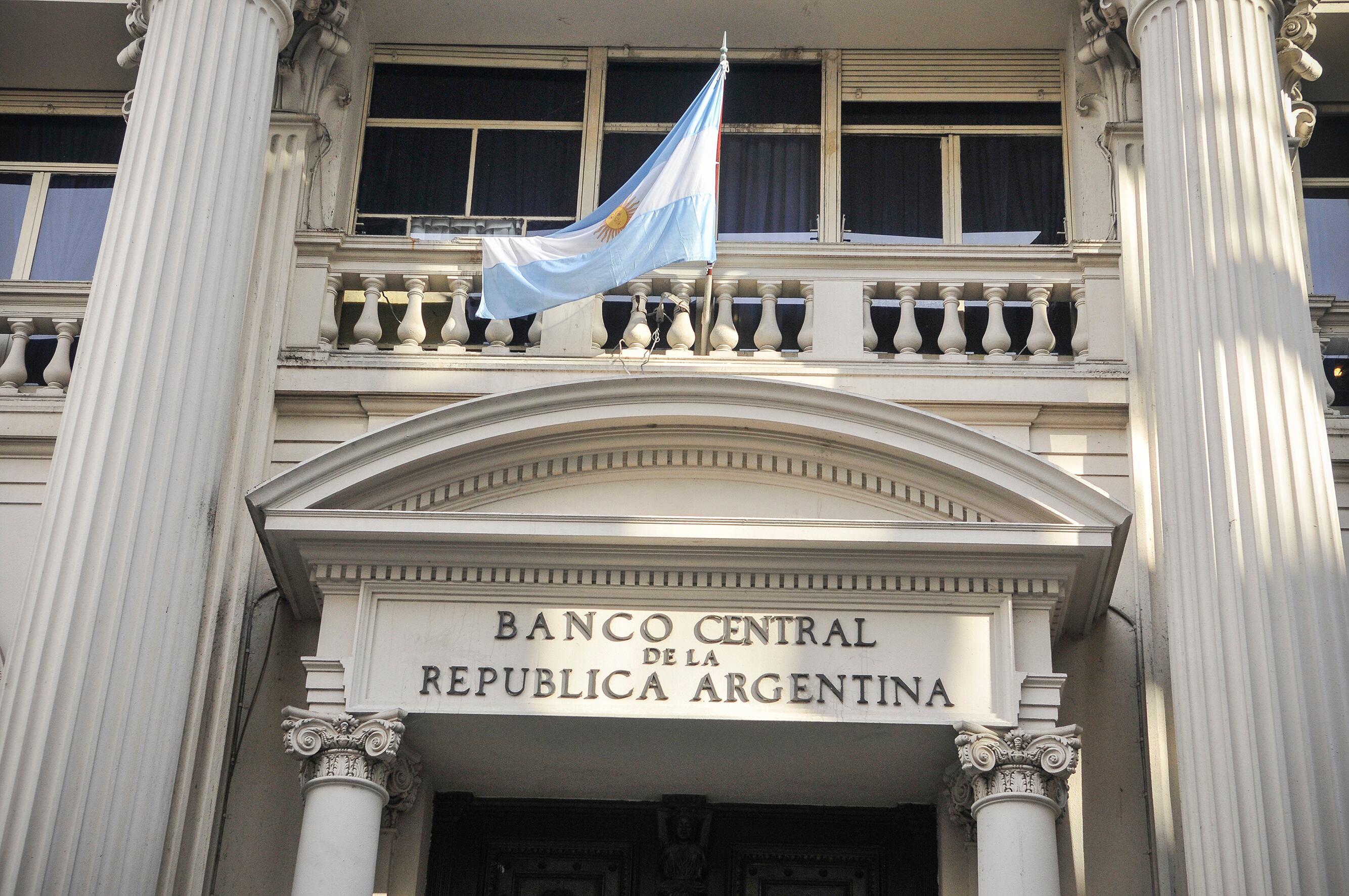 El Banco Central encuesta mensualmente a consultoras y departamentos de estudios de las entidades. 