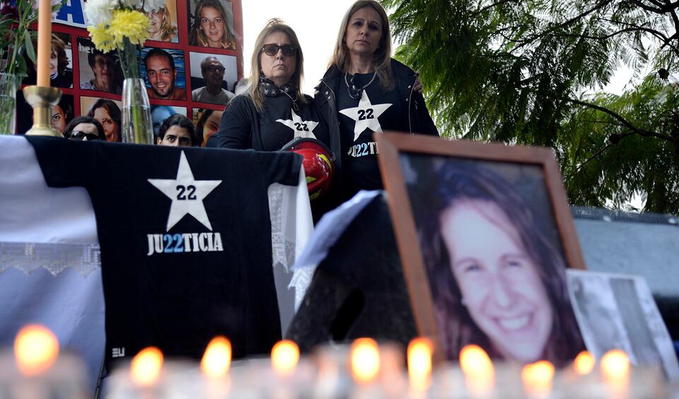 Salta 2141 volvió a ser el lugar para el recuerdo, a las 9.38.