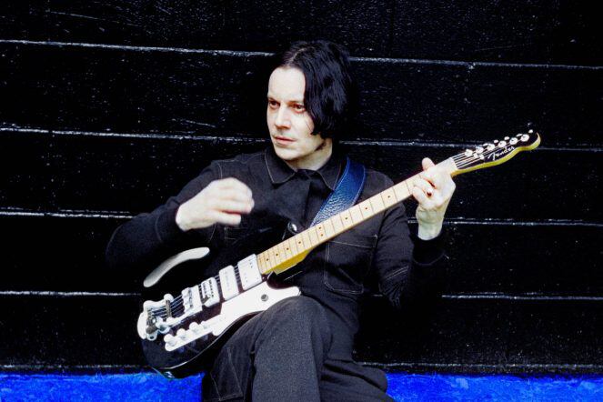 Jack White entregó un disco repleto de riffs zeppelinianos y/o garageros.