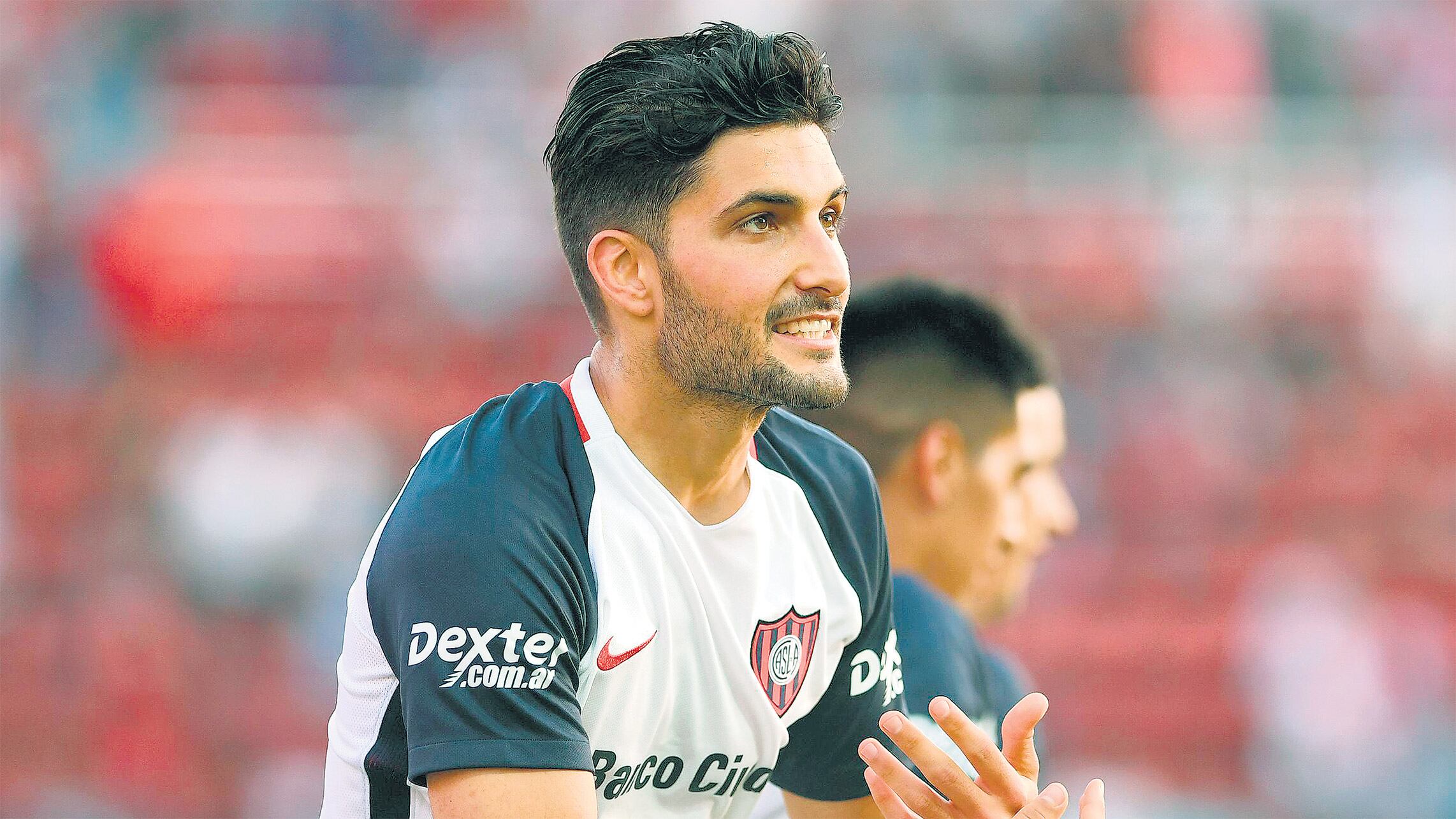 Blandi festeja su gol.