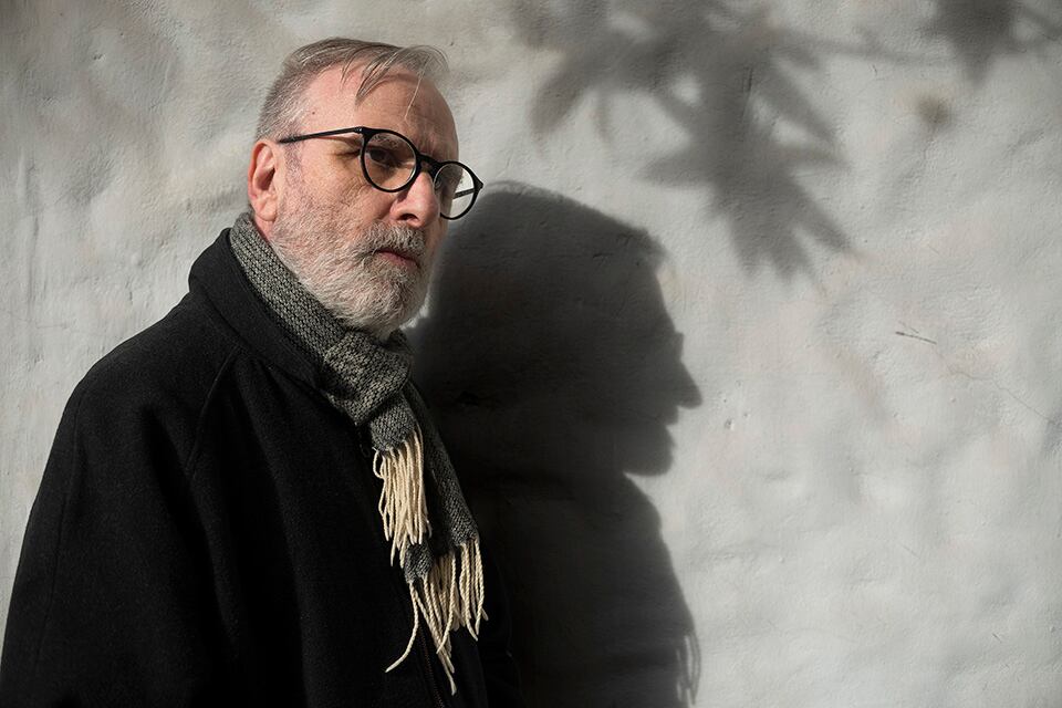 Alejandro Lamas considera que en las fotos está la presencia de una ausencia.