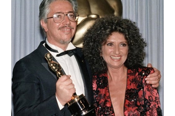 Luis Puenzo y Norma Aleandro la noche del 24 de marzo de 1986, en Hollywood.