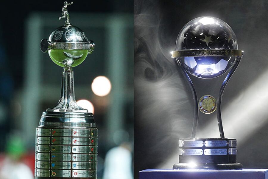 Los trofeos de la Copa Libertadores y de la Sudamericana.