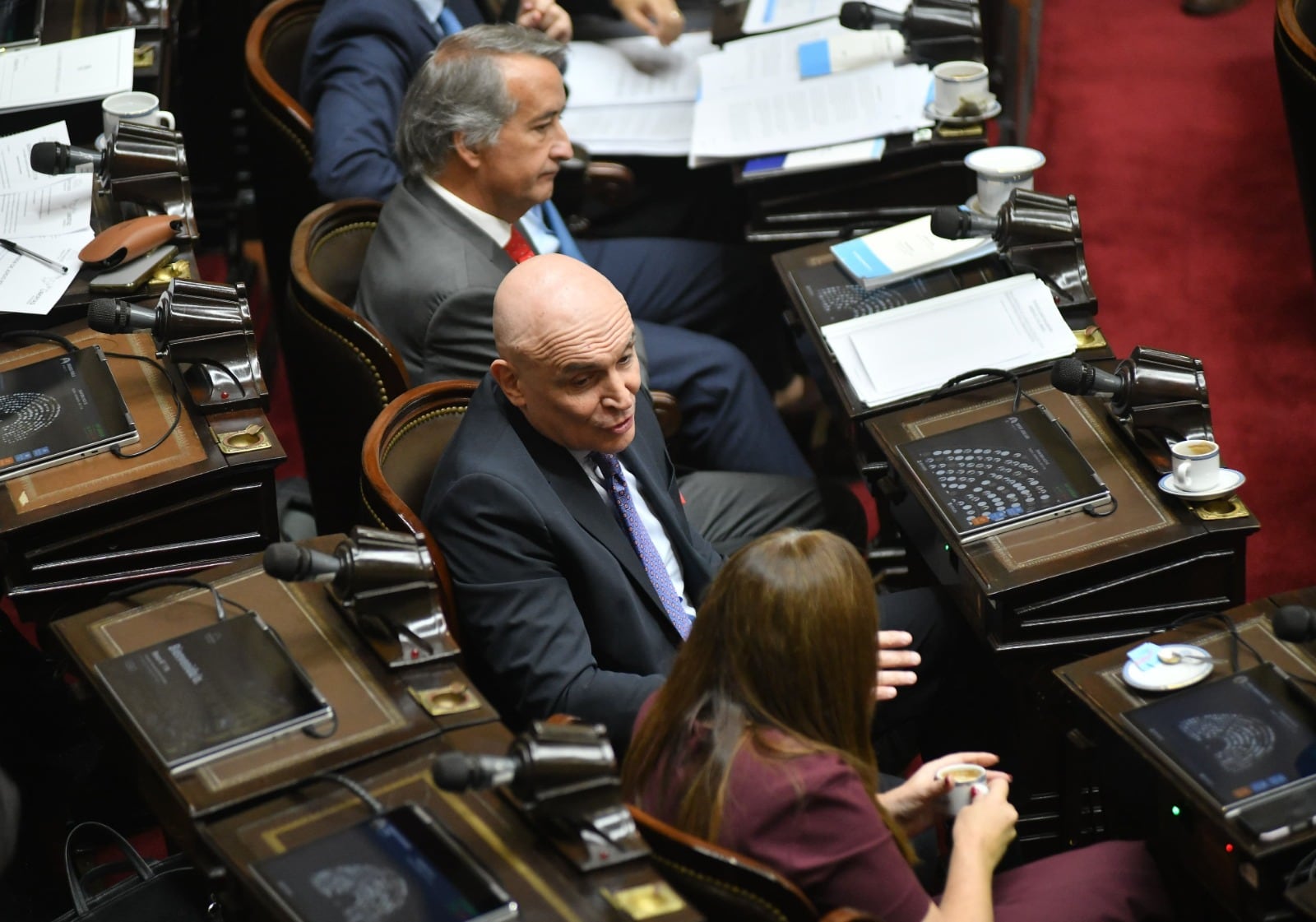 El oficialismo busca forzar a Espert a tomarse licencia antes de que suene la campana. 