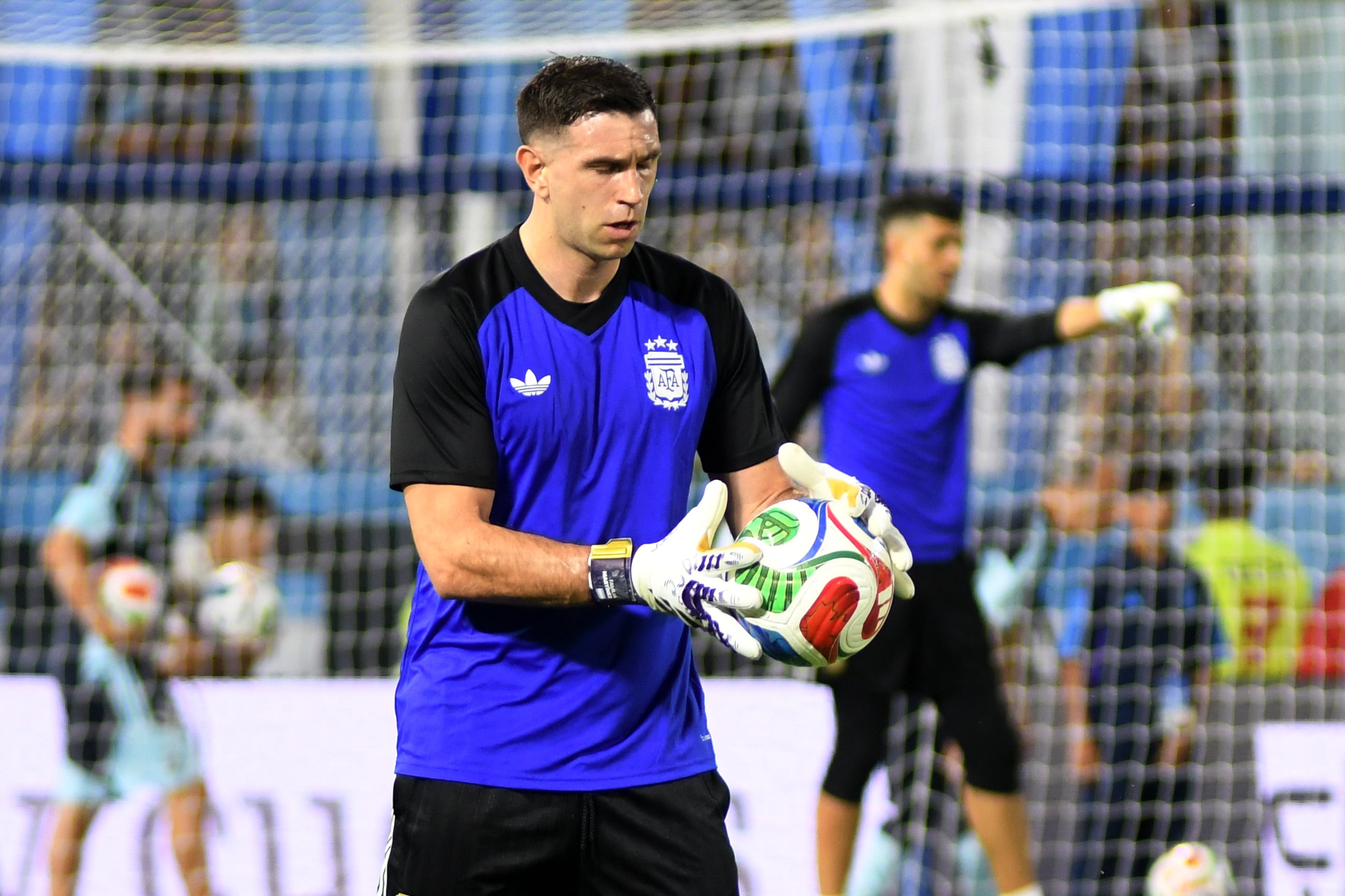 FOTO JULIO MARTIN MANCINI 
    amistoso 2026    seleccion   argentina    mauritania    dibu   martinez