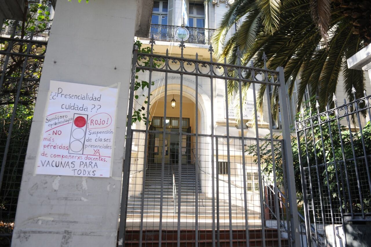 La Unión de Trabajadores de la Educación (UTE), el principal gremio docente de la Ciudad de Buenos Aires, aseguró que el paro convocado para este lunes tuvo un alto acatamiento.