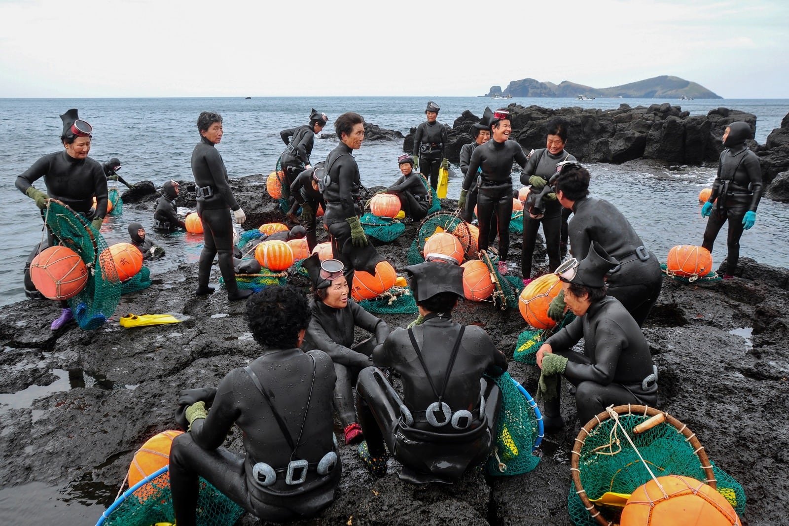 Las haenyeo, buceadoras surcoreanas.