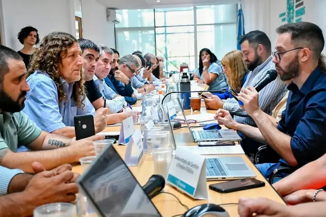 El gobierno y los gremios quieren cerrar la paritaria esta semana.